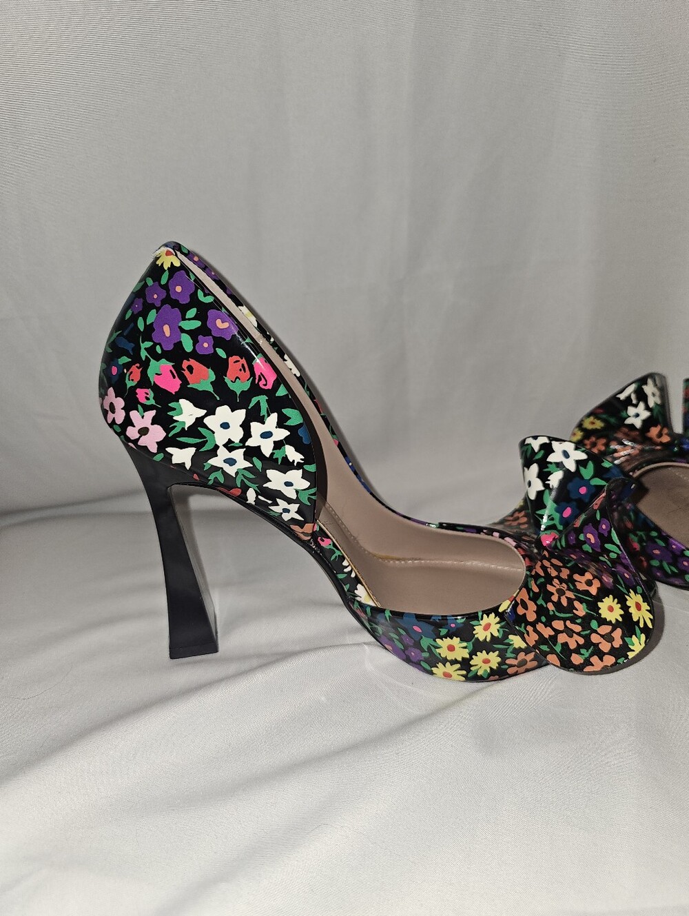 Betsey Johnson Women's Floral Black Heels Ditsy Flora Size 9 Never Worn - Picture 6 of 16
